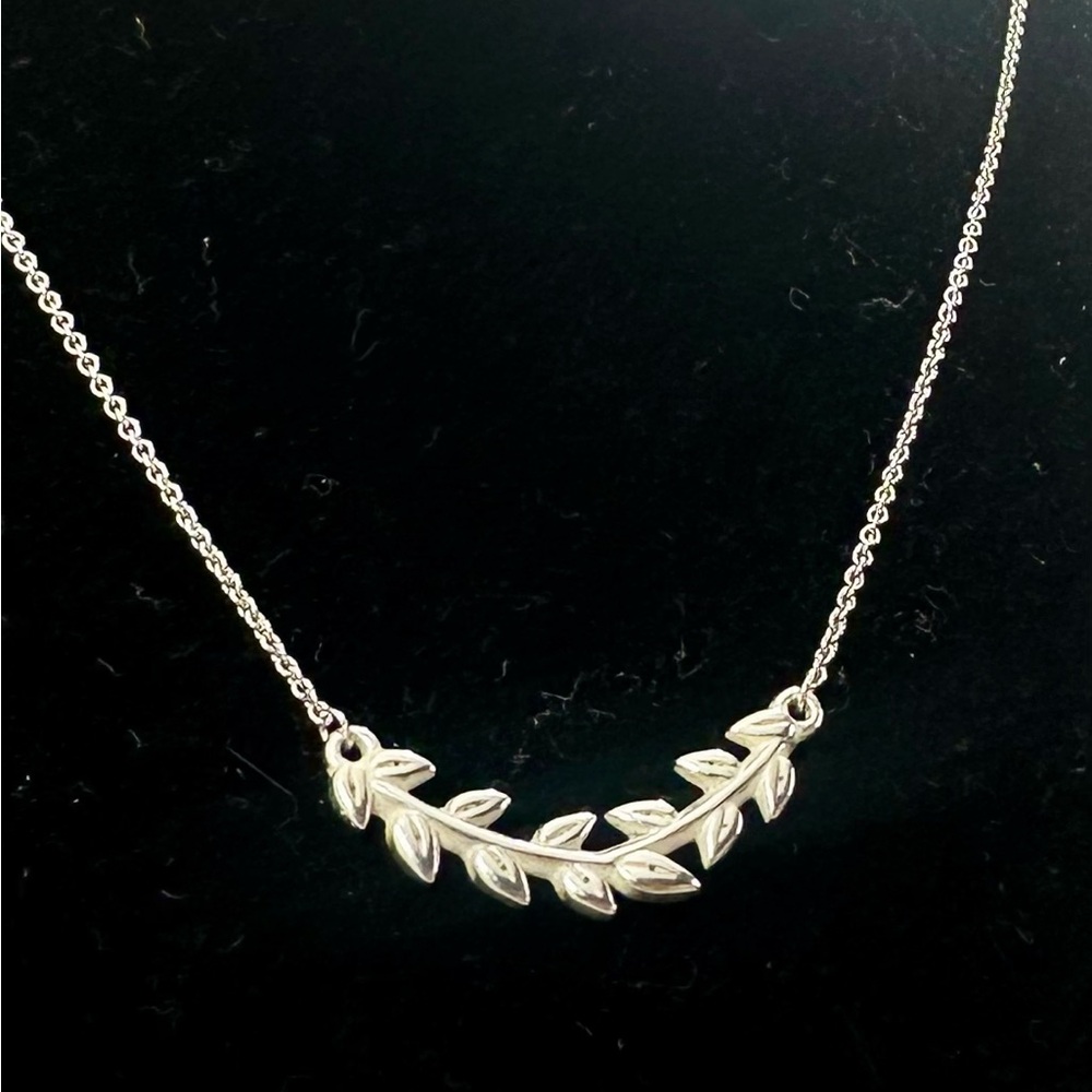 JAMES AVERY Sterling Silver Delicate Vines Branch Leaves Necklace; RETIRED